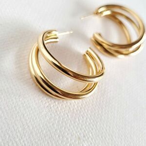Minimalist hoop earrings M916